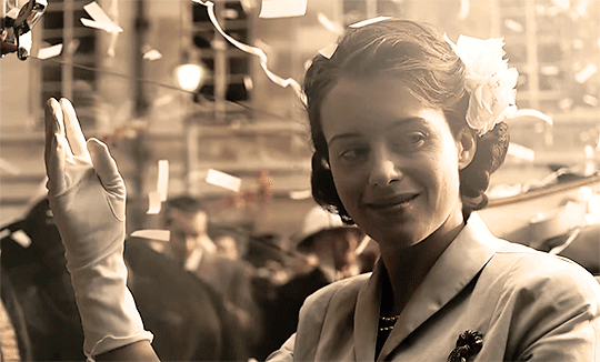 Claire Foy shown as Queen Elizabeth in Season 1 of The Crown, doing her majestic royal wave. Claire's extraordinary performance managed to be self-contained yet vulnerable as young Princess Elizabeth unexpectedly ascended the throne. Although all of The Crown's Queens were beyond impressive in the show - Olivia Colman & Imelda Staunton, we ADORE you - it was Claire Foy who set the scene for 5 more seasons of epic drama. Probably why 69.8% of our followers voted for Claire as their favourite Queen in The Crown TV's "Battle Royale."